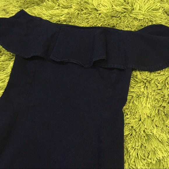 GUESS Off The Shoulder Mini Dress Women's Sz 6 - Picture 4 of 12